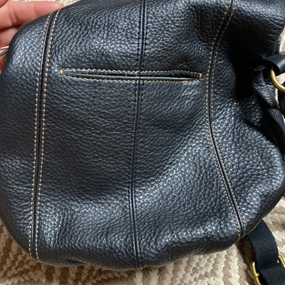 The sak Deena flop crossbody bag black pebbled leather purse fold over zip flap - Picture 8 of 12